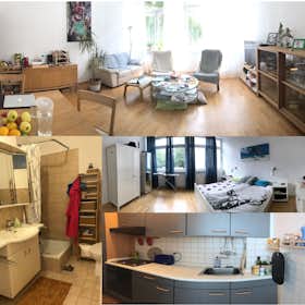 Apartment for rent for €1,690 per month in Berlin, Röntgenstraße
