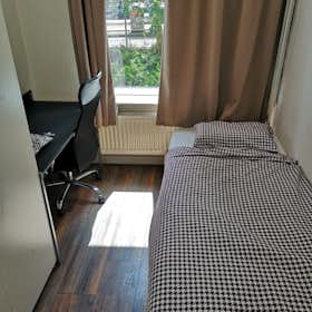 Chambre privée à louer pour 550 €/mois à Rotterdam, Mathenesserdijk
