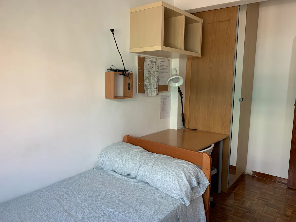 Private room in Calle de Francisco de la Fuente, Madrid (896243) ROOM