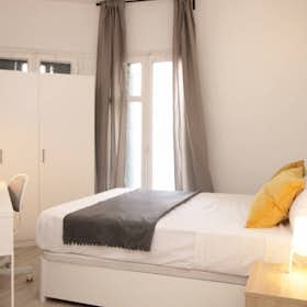 Private room for rent for €915 per month in Barcelona, Carrer de Mallorca
