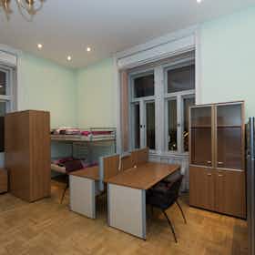 Mehrbettzimmer zu mieten für 85.332 HUF pro Monat in Budapest, Szent István körút
