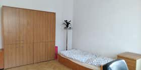 Shared room for rent for HUF 109,499 per month in Budapest, Bartók Béla út