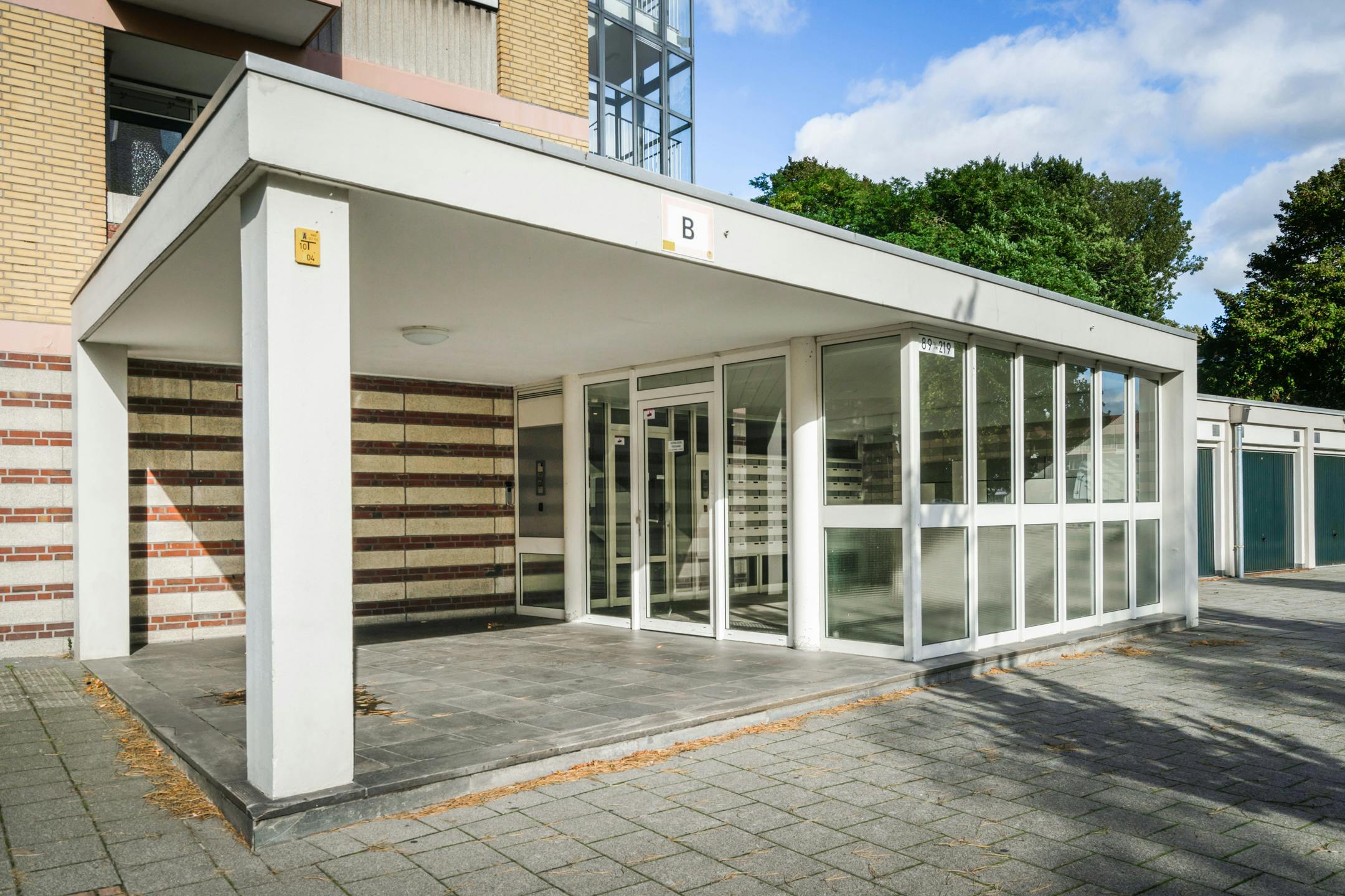 preview gallery tile