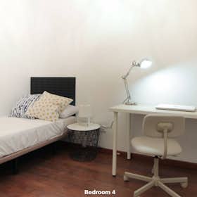 Private room for rent for €615 per month in Barcelona, Carrer de Mallorca