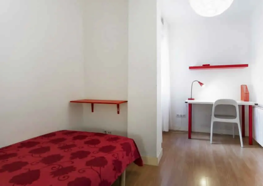 Private room in Calle de Peña de Francia, Madrid (897828) ROOM 1