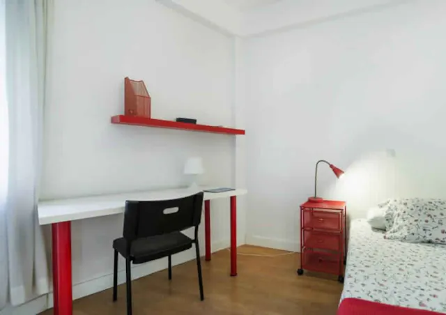 Private room in Calle de Peña de Francia, Madrid (897830) room image 2
