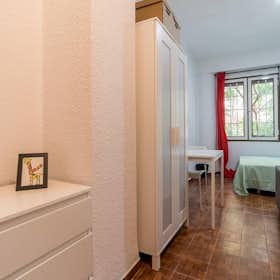 Private room for rent for €350 per month in Valencia, Calle Escultor José Capuz