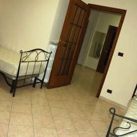 Shared room for rent for €330 per month in Turin, Corso Unione Sovietica