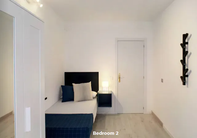 Private room in Calle del Hachero, Madrid (901068) room image 2