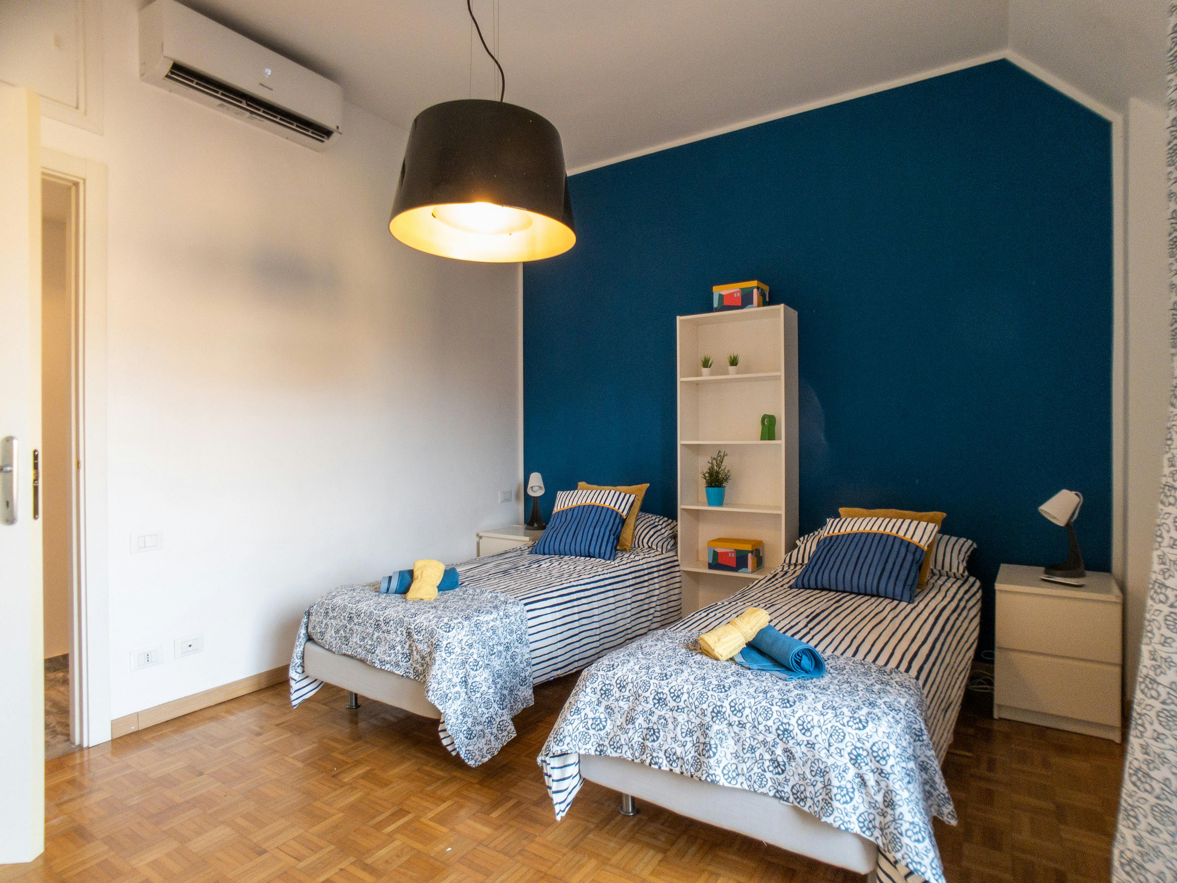 Shared room in Via Giuseppe Ripamonti, Milan (901371) room image 1