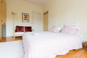 Отдельная комната сдается в аренду за 1 020 € в месяц в Saint-Gilles, Avenue de la Jonction