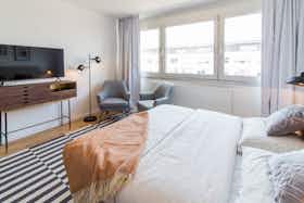 Lägenhet att hyra för 1 290 € i månaden i Köln, Stolberger Straße