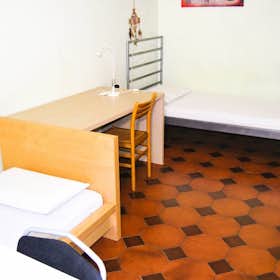 Shared room for rent for €450 per month in Milan, Via Giuditta Sidoli