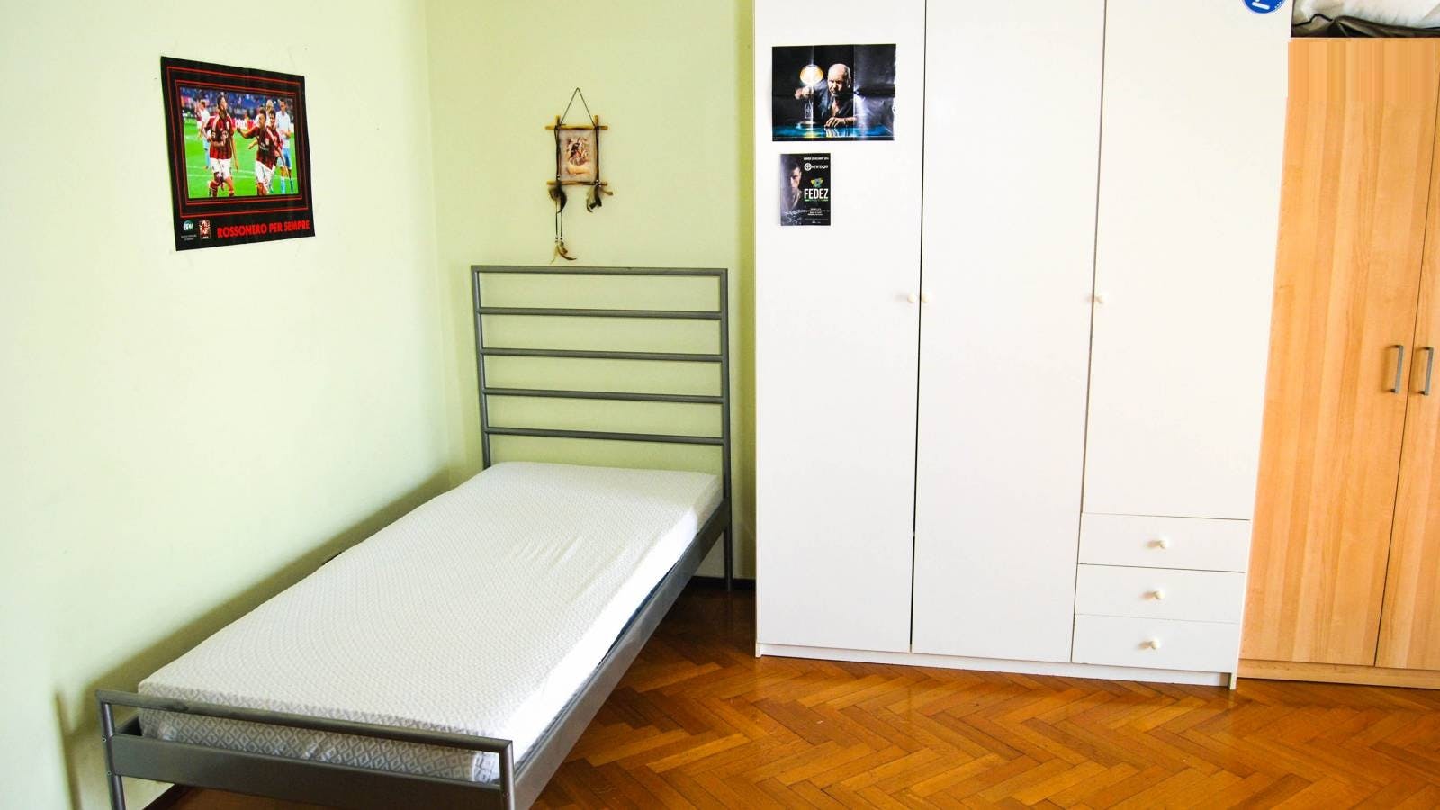 Shared room in Via Giuditta Sidoli, Milan (904308) room image 1