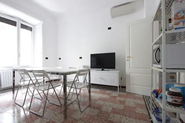 Shared room in Viale Romagna, Milan (905318) room image 2