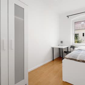 Private room for rent for €630 per month in Berlin, Flughafenstraße