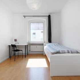 Private room for rent for €670 per month in Berlin, Flughafenstraße