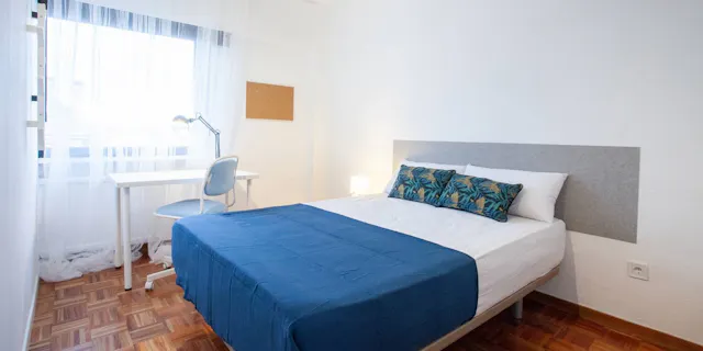 Private room in Calle José Silva, Madrid (906692) room image 1