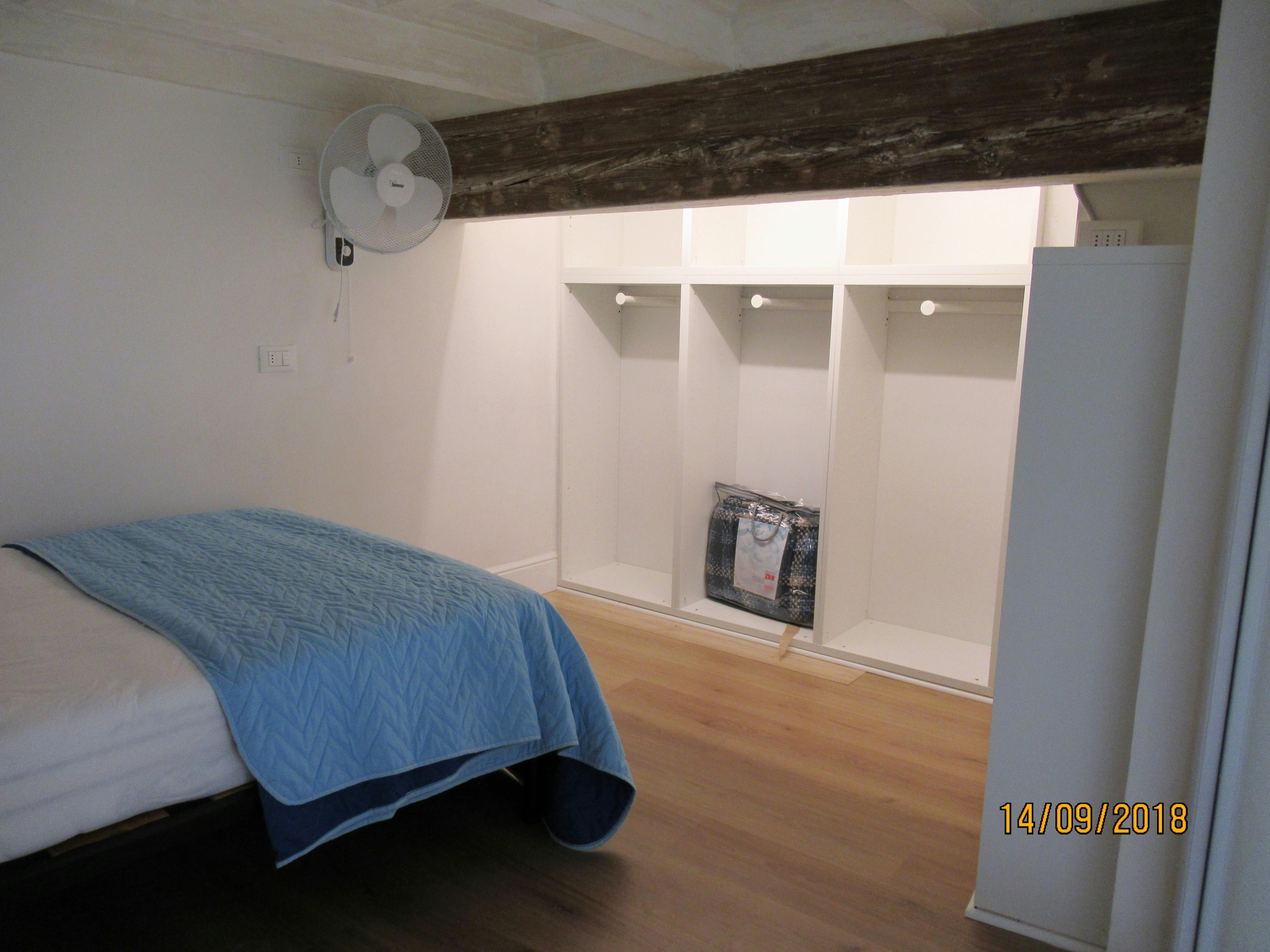 Double room Florence, 1 bed, 25m² — photo 6