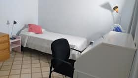 私人房间 正在以 €420 的月租出租，其位于 Barcelona, Carrer de París