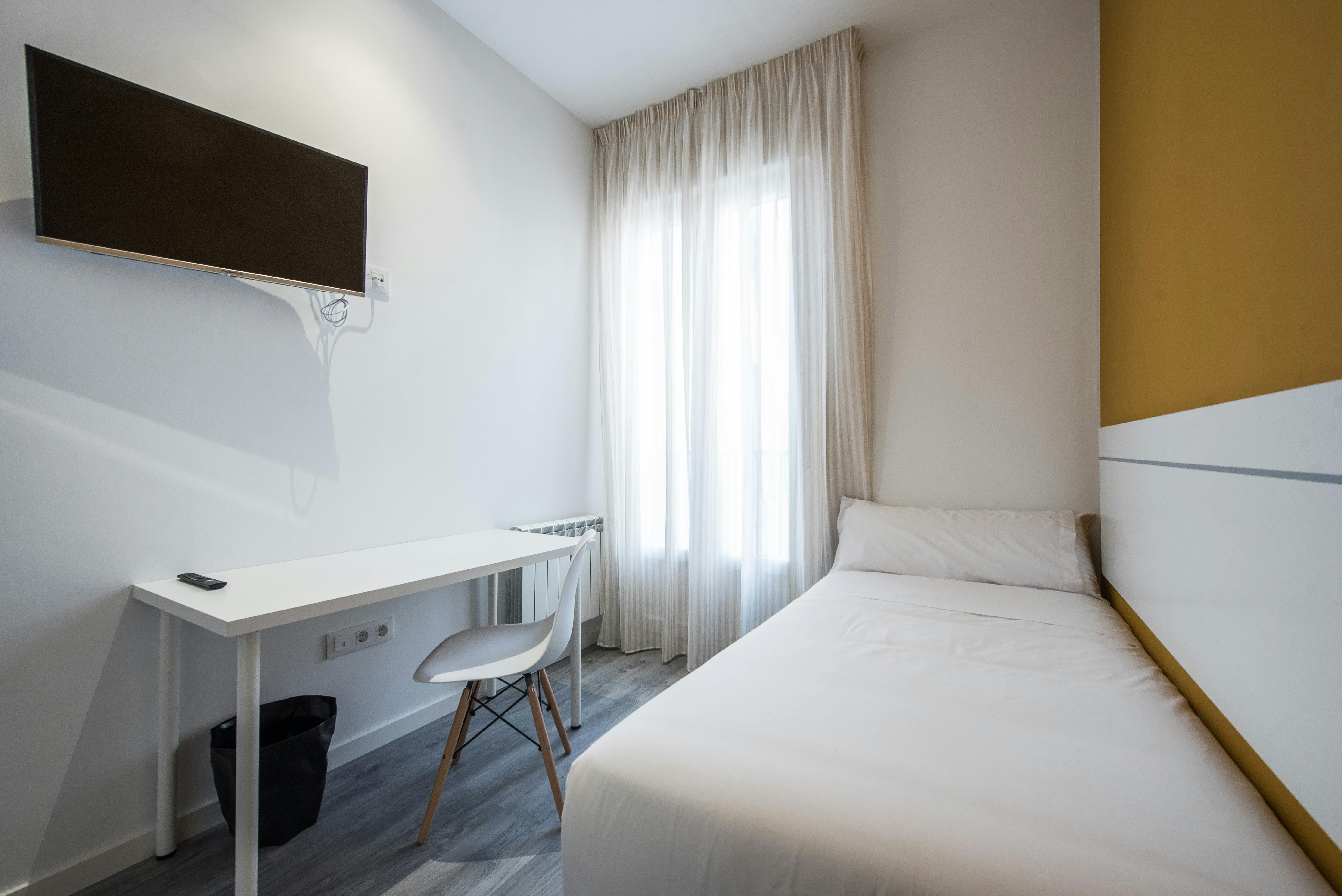 Calle de las Hileras, Madrid preview