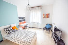 Private room for rent for €370 per month in Udine, Via della Rosta
