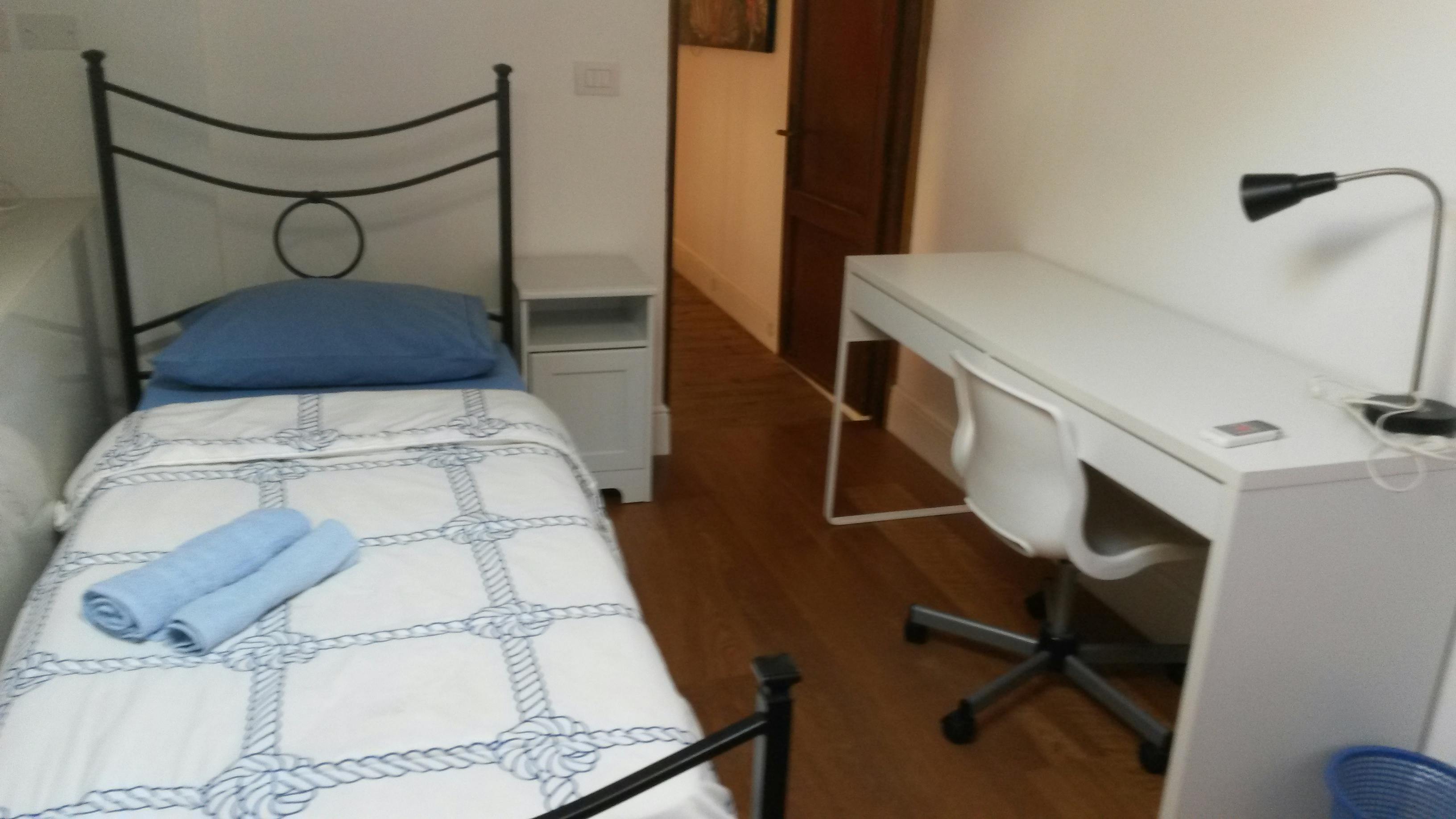 Private room for rent for €450 per month in Florence, Via D'Ardiglione