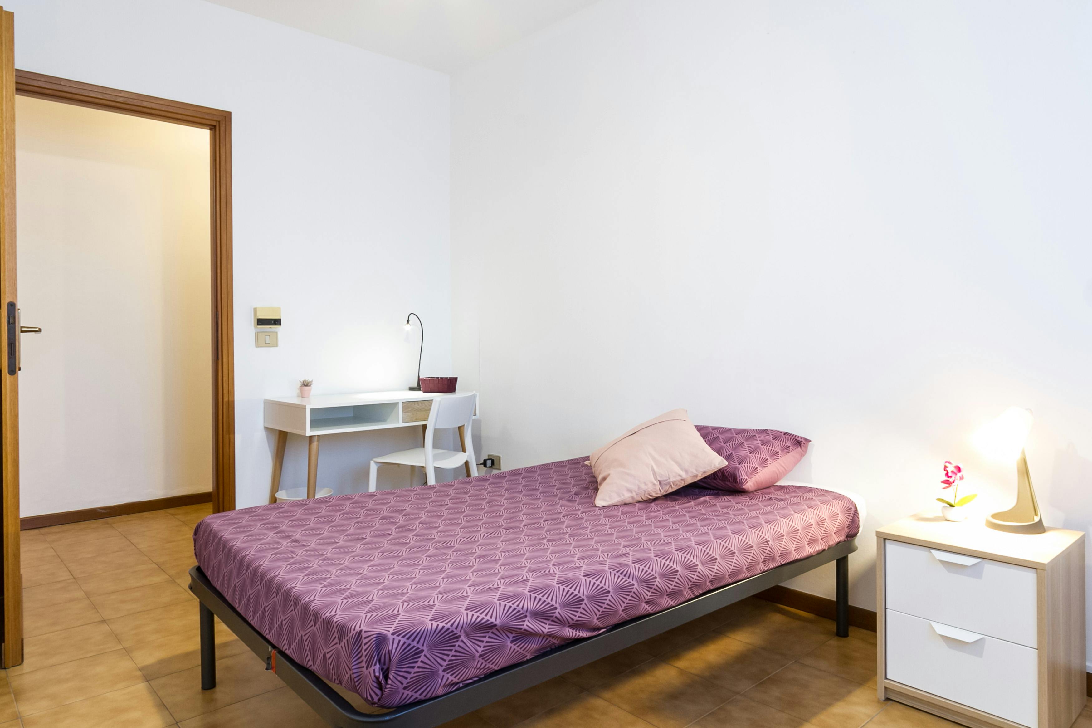 Single room Milano — photo 12
