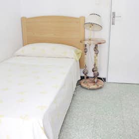 Private room for rent for €315 per month in Sevilla, Calle Faustino Álvarez