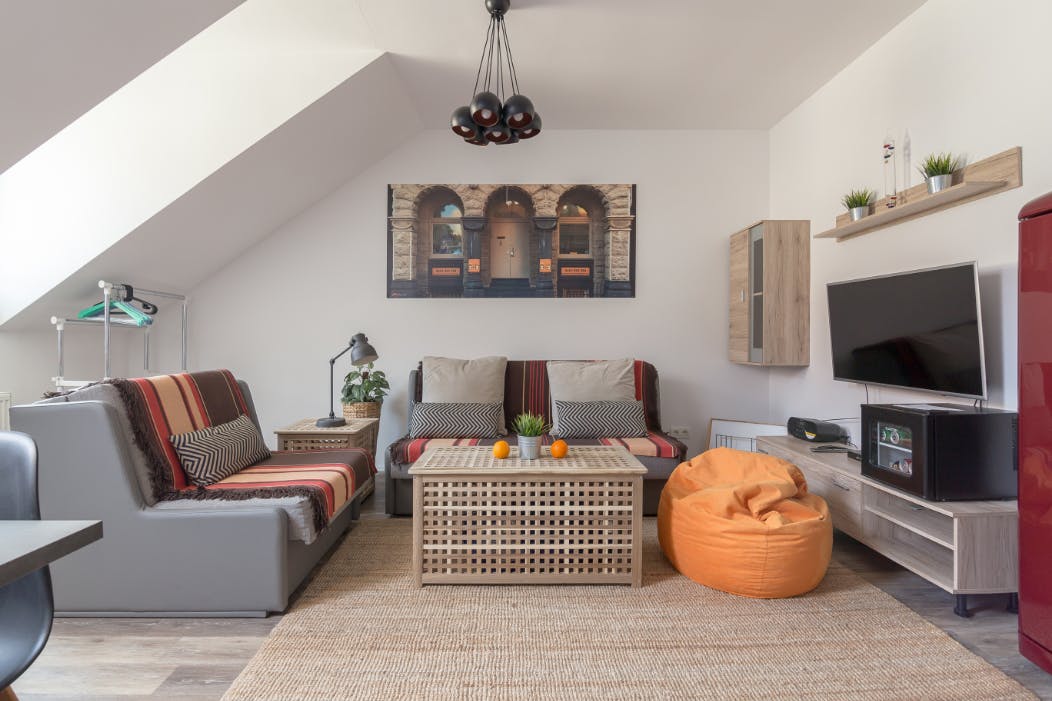 Apartment for rent for €1,200 per month in Ljubljana, Ilirska ulica