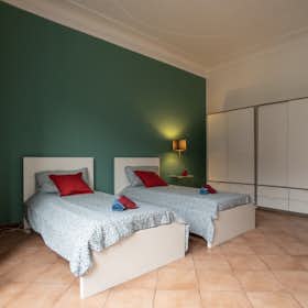 Shared room for rent for €530 per month in Milan, Via Emilio Morosini