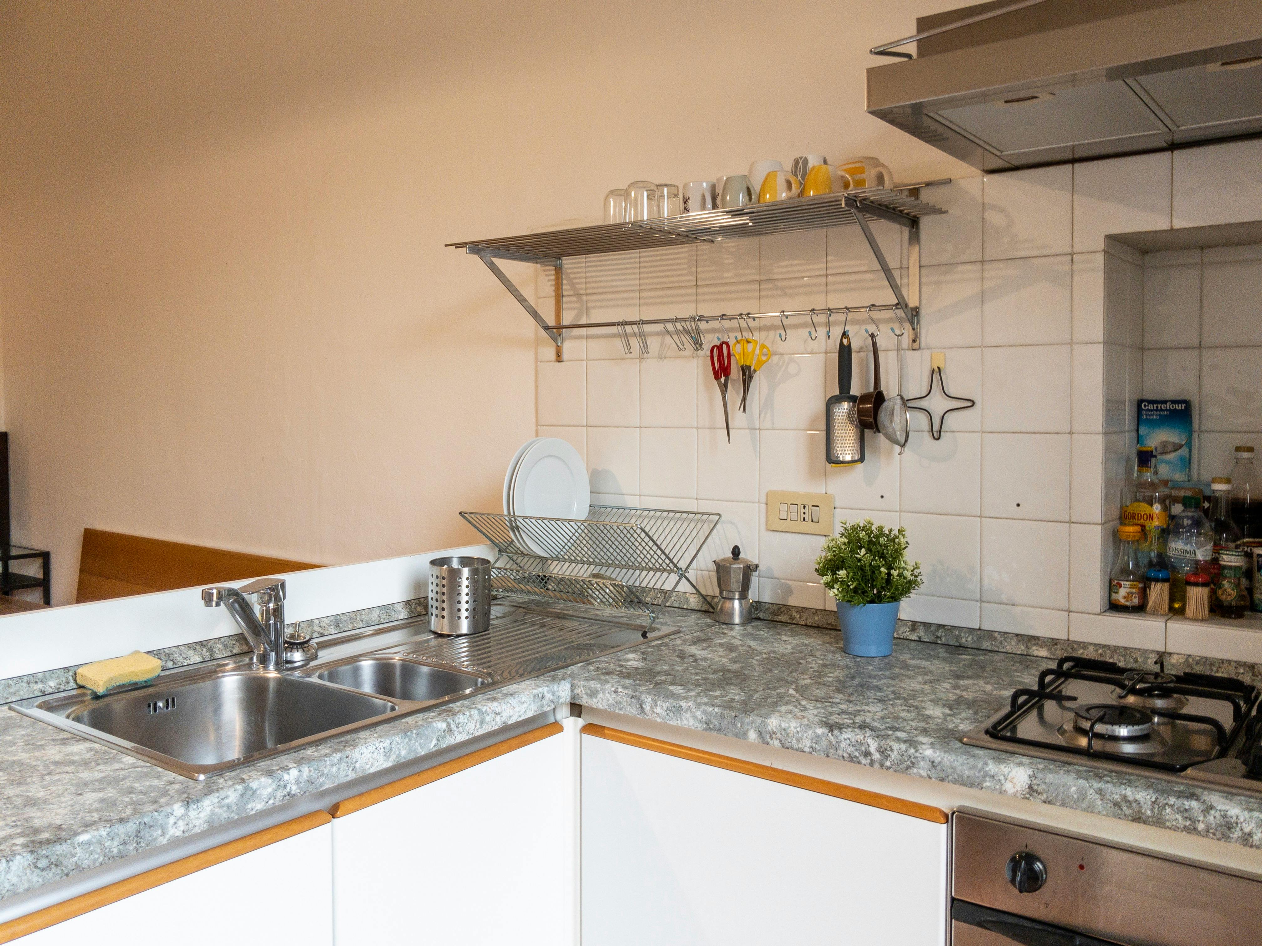 Single room Milano — photo 11