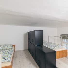 Apartment for rent for HUF 226,905 per month in Budapest, Erzsébet körút