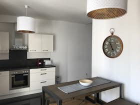 Lägenhet att hyra för 1 600 € i månaden i Vienna, Rotenhofgasse