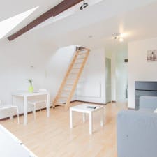 Apartment for rent for €680 per month in Brussels, Rue de Flodorp