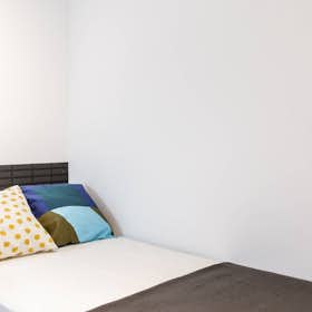 Private room for rent for €495 per month in L'Hospitalet de Llobregat, Carrer de l'Antiga Travessera