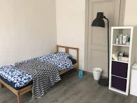 Private room for rent for €590 per month in Koekelberg, Rue Vanderborght