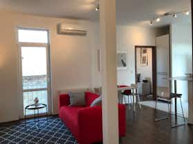 Apartment for rent for HUF 421,477 per month in Budapest, Csengery utca