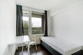 Privé kamer te huur voor € 820 per maand in Rotterdam, Adriaan Dortsmanstraat