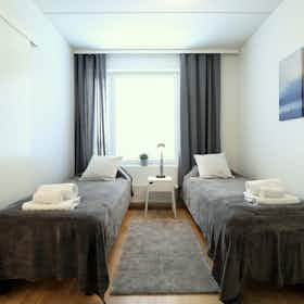 Appartement te huur voor € 1.750 per maand in Vantaa, Martinlaaksonpolku