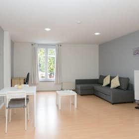 单间公寓 正在以 €680 的月租出租，其位于 Brussels, Rue de Flodorp