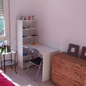 Отдельная комната сдается в аренду за 475 € в месяц в Rivas-Vaciamadrid, Calle Folklore