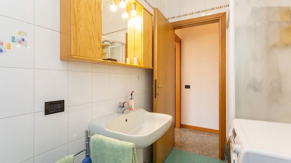 Double room Pregnana Milanese, 1 bed, 25m² — photo 1