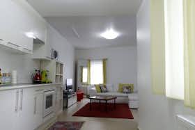 Appartement à louer pour 1 200 €/mois à Saint-Josse-ten-Noode, Rue du Moulin