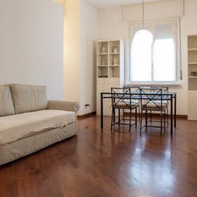 Apartment for rent for €1,400 per month in Milan, Via Giovanni Milani