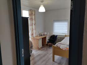 Private room for rent for €840 per month in Capelle aan den IJssel, Slotlaan