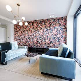 Appartement à louer pour 1 100 €/mois à Brussels, Boulevard de la Cambre