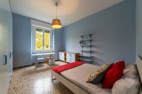 Private room for rent for €620 per month in Florence, Via Benedetto Marcello