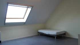 Приватна кімната за оренду для 560 EUR на місяць у Anderlecht, Lenniksebaan