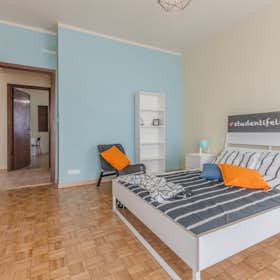 Private room for rent for €650 per month in Pisa, Via Giuseppe Mazzini